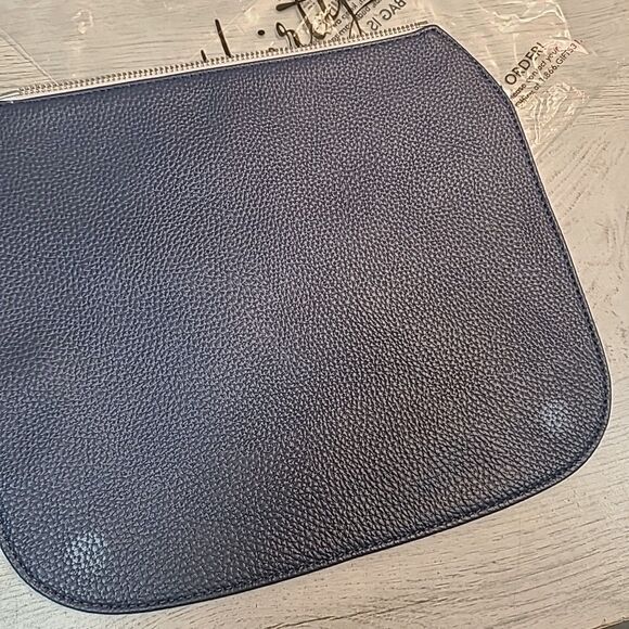 Thirty One Studio Flap Rabat Purse AC14 Midnight Navy Blue Pebble NEW - Picture 3 of 6